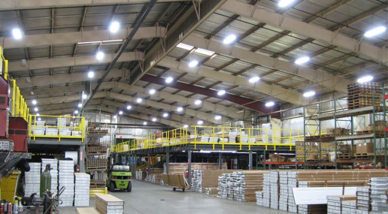 Как правильно подобрать свет для склада?
