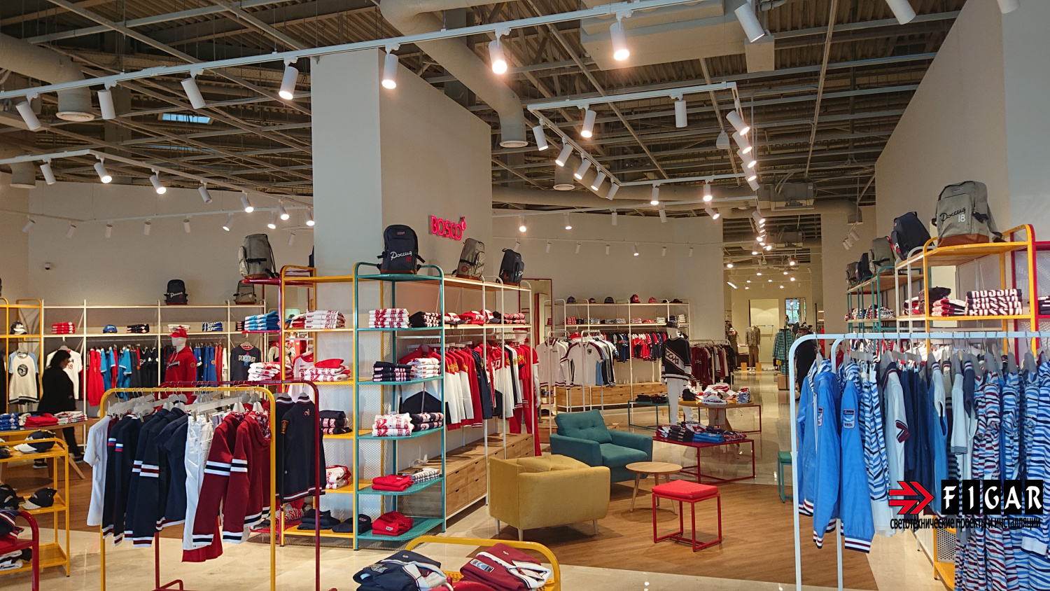 Оформление освещения в магазине Bosco Outlet Village