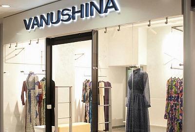 Освещение магазина дизайнерской одежды VANUSHINA