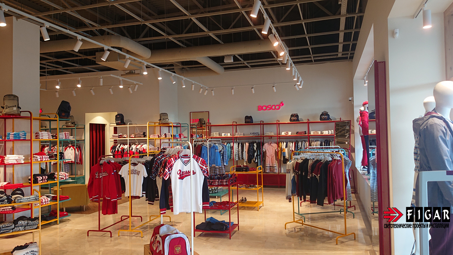 Оформление освещения в магазине Bosco Outlet Village